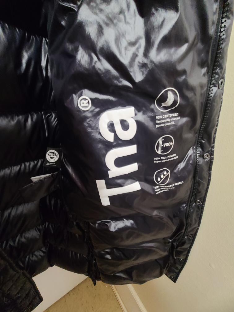 QUICK SALE .Woman’s Artizia Shinny Super puff long version image indicator(4)