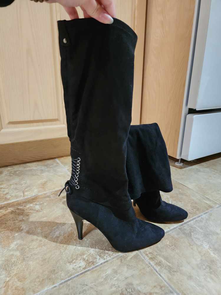 suede catwalk boots 🖤 image indicator(2)