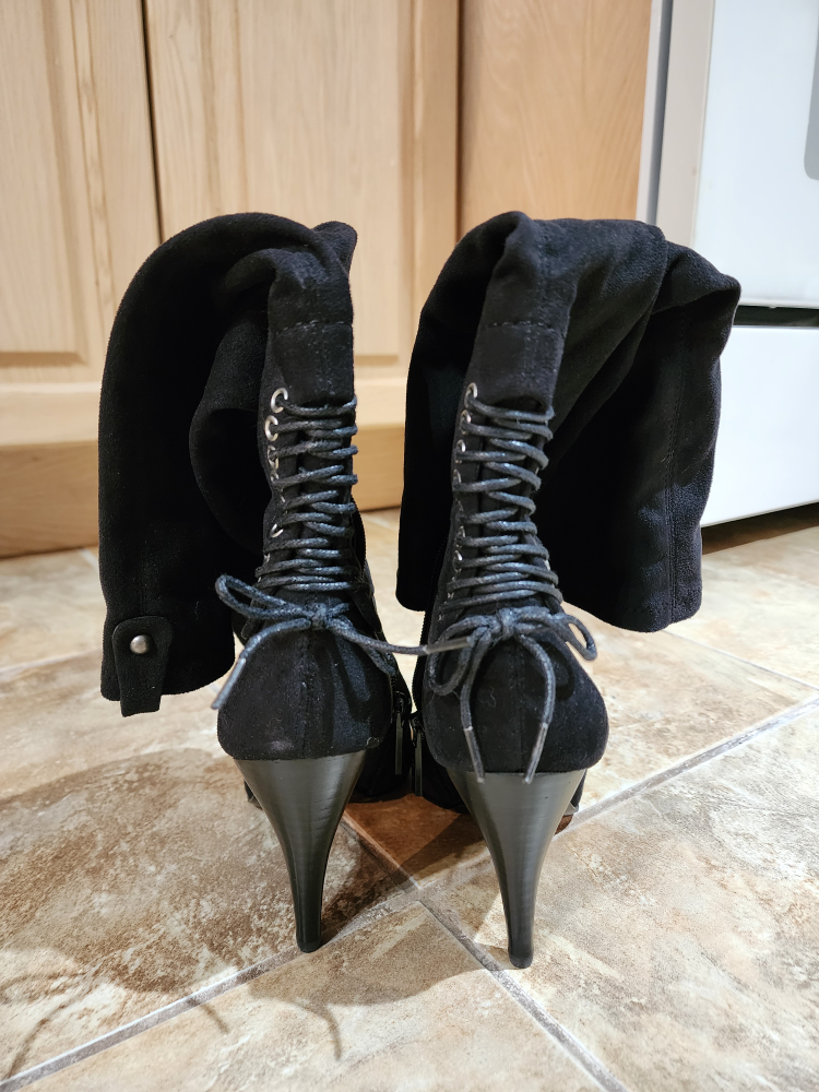 suede catwalk boots 🖤 image indicator(3)