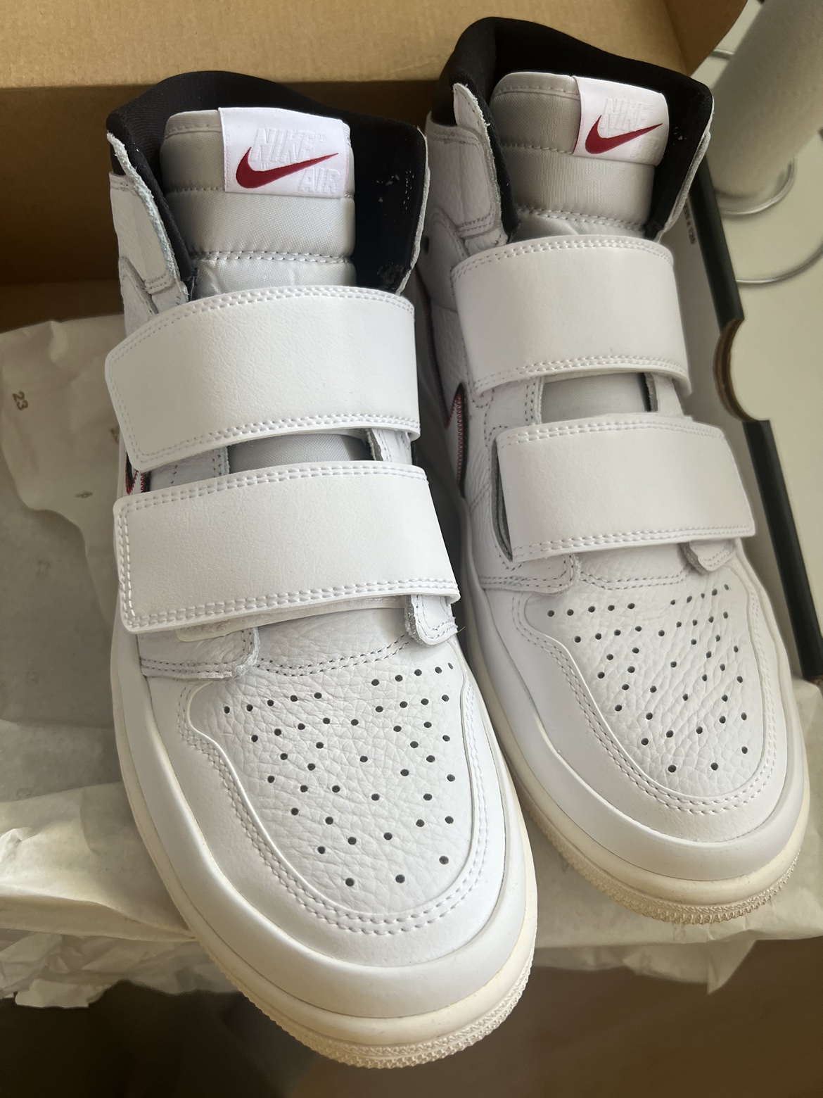 Jordan Retro High Air straps US 9.5 thumbnail