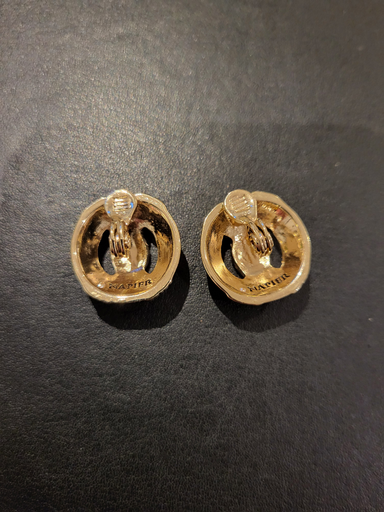 Napier gold tone twisted knot clip on earrings image indicator(3)