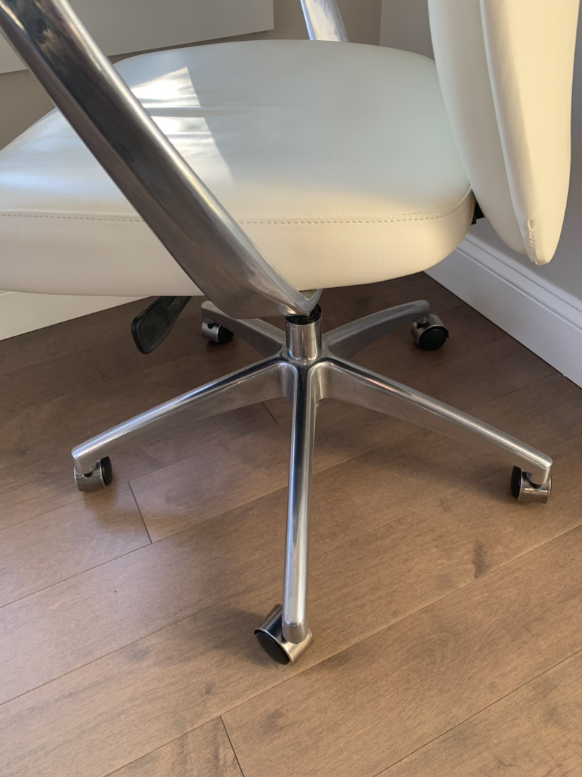 Urban Barn Office Chair - photo 5