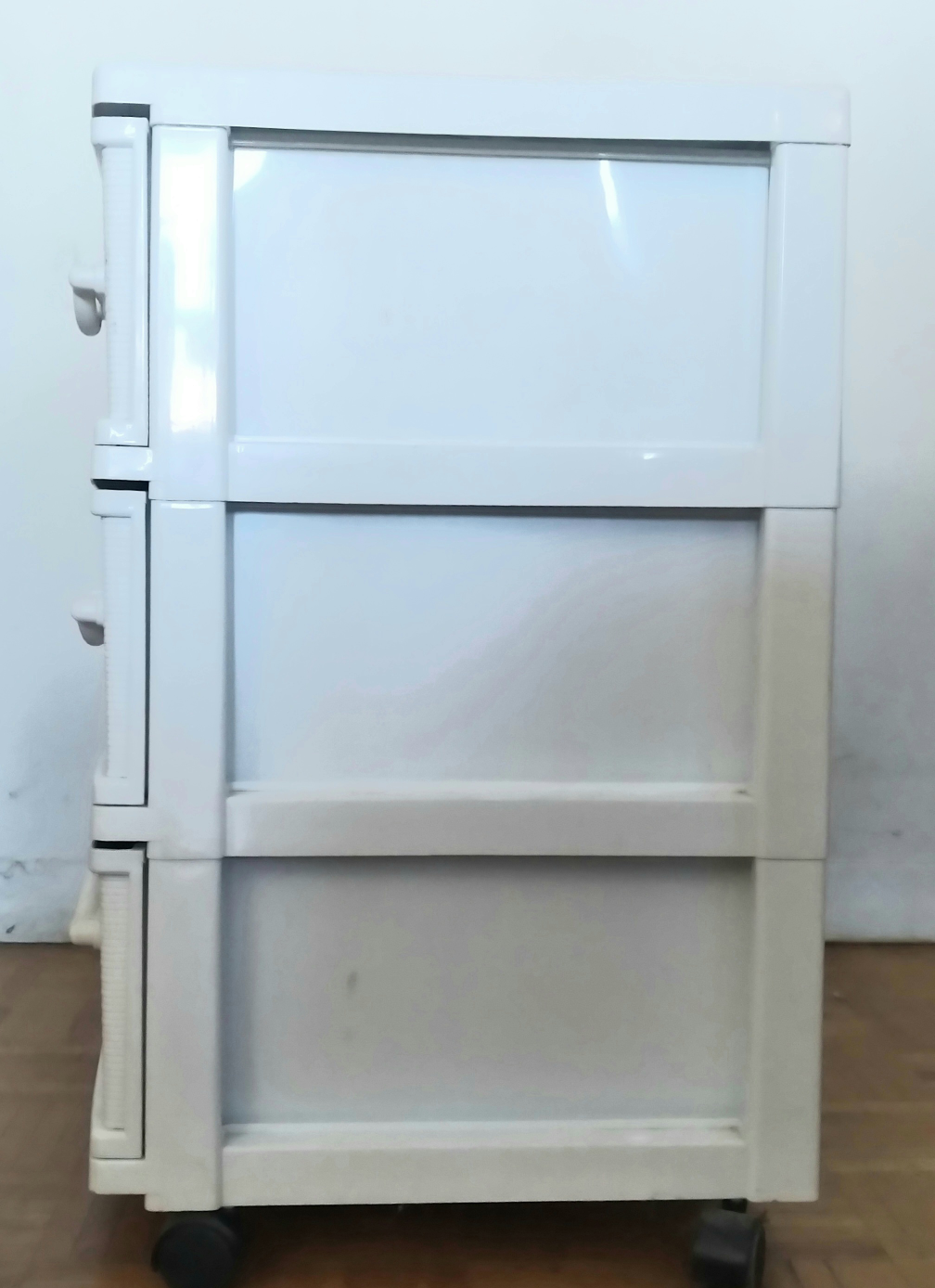 3 Chest Drawer Rolling Cart White Gracious living 🥕 image indicator(4)