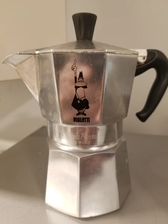 Bialetti Moka Express Espresso coffee maker thumbnail