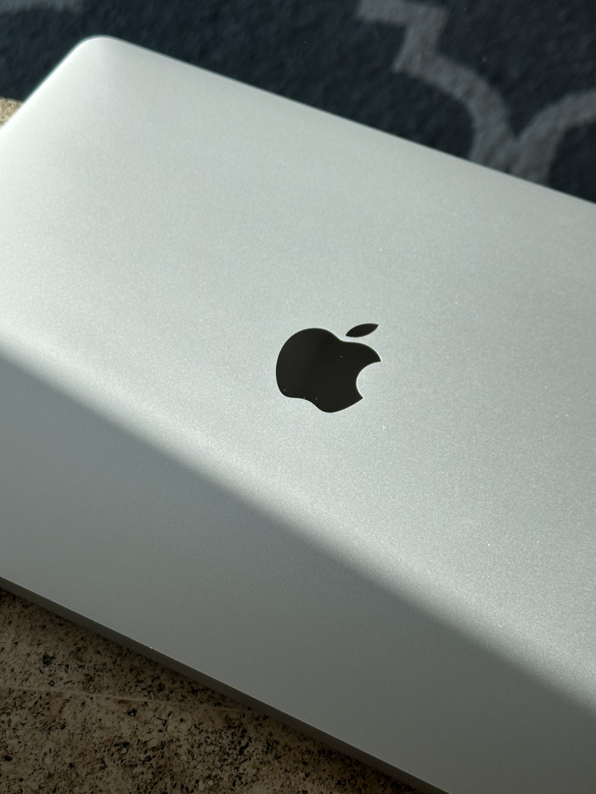 2022 macbook pro 13 256gb thumbnail