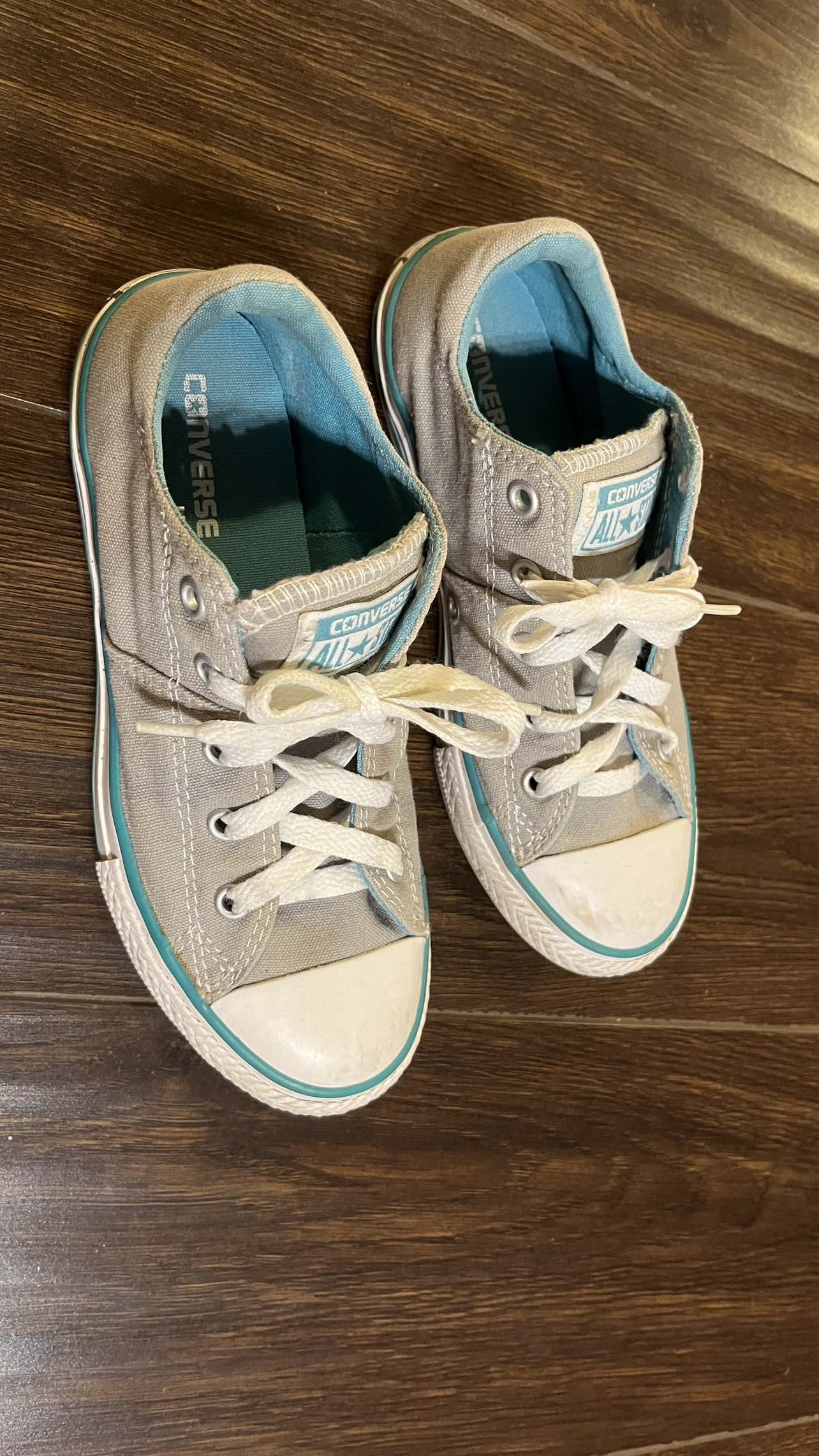 Girl’s sneakers - photo 4