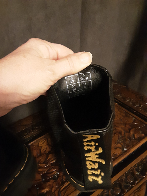 Dr. Martin AirWair boots image indicator(3)