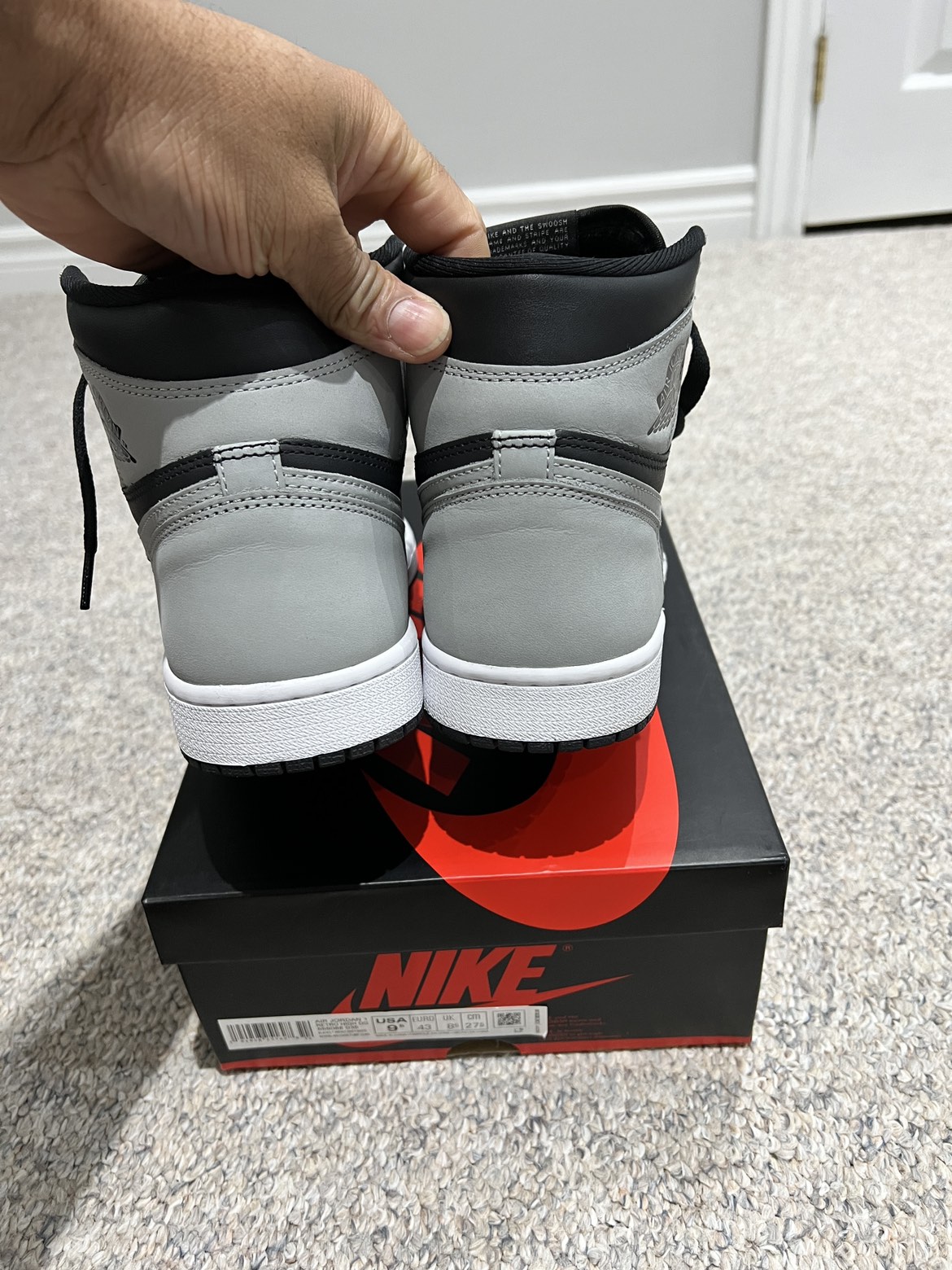 Jordan 1 shadow 2.0. Worn twice. OG all with reciept. - photo 3