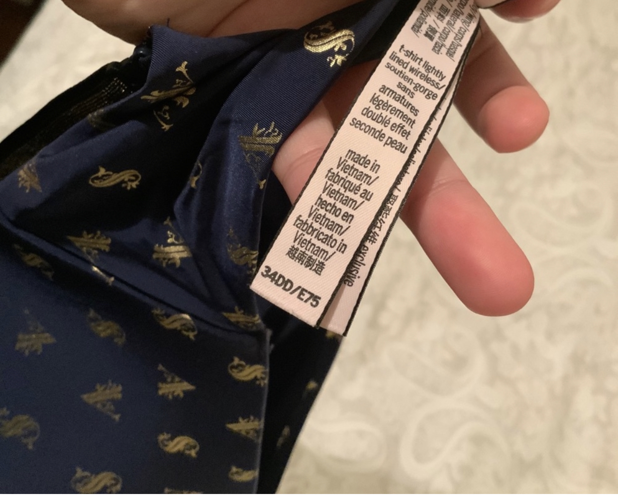 Victoria’s secret T-shirt Lightly lined wireless bra image indicator(4)