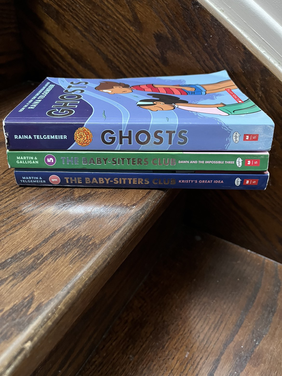 Babysitter Club Graphic novels + Ghost - photo 3