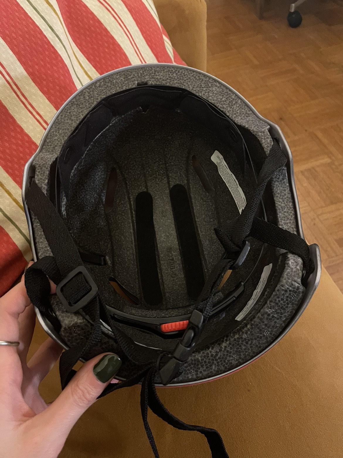 Brand-new Bell Adult Helmet in Black - photo 2