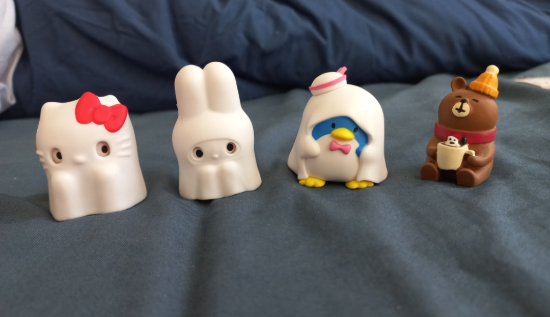 Sanrio MyMelody Tuxedosam Play ghost figure thumbnail