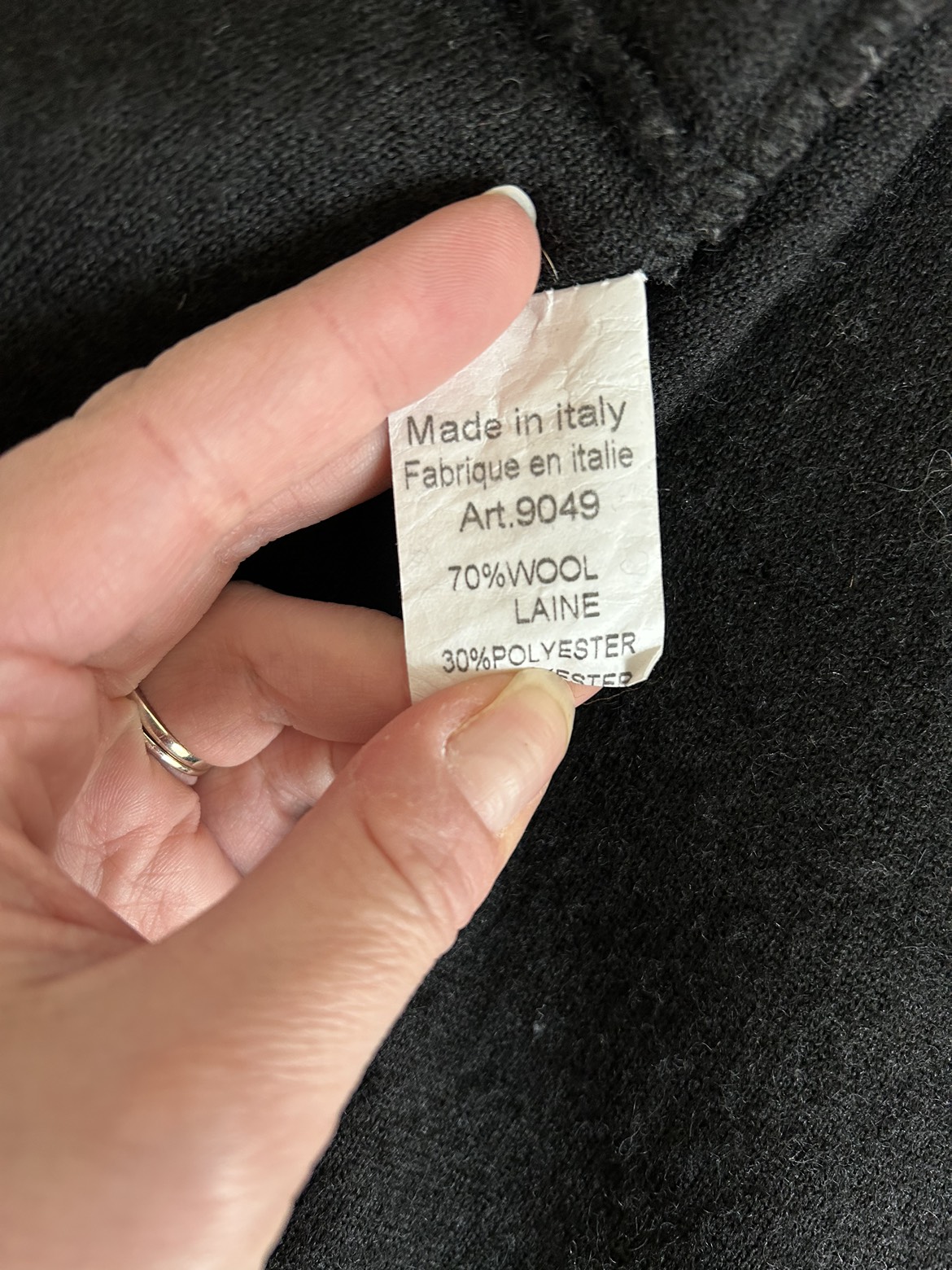 70% Wool Long Cardigan (M) image indicator(4)