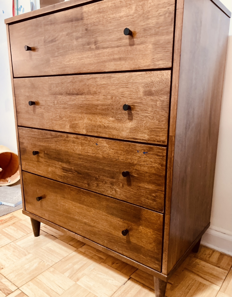 MOVING SALE - Solid oakwood 4-drawer dresser - photo 4