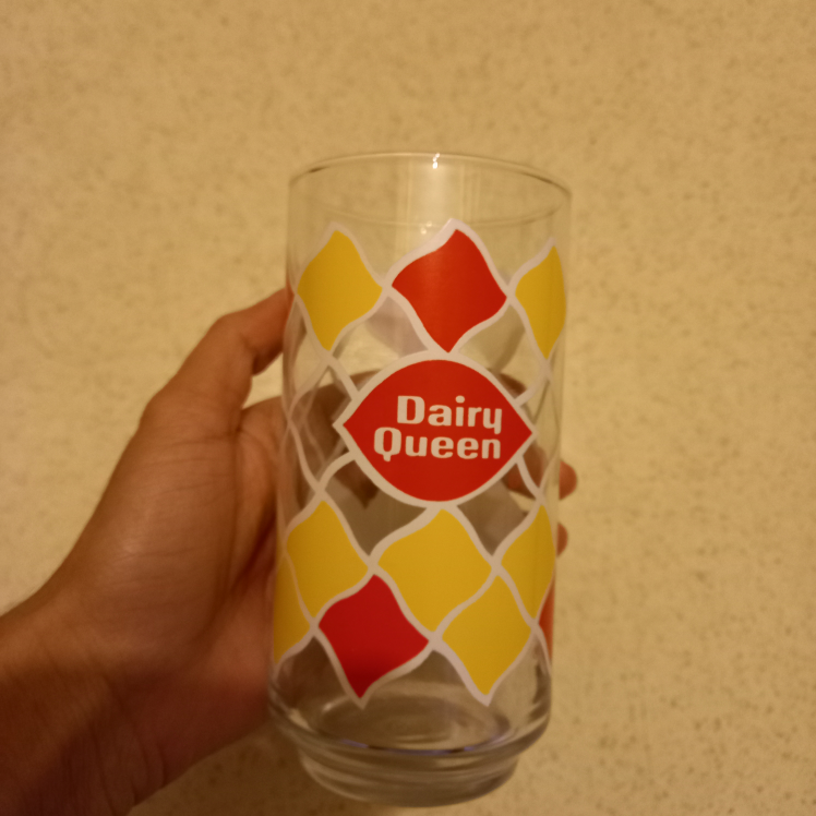 Antique Dairy Queen Cup 🥕 thumbnail