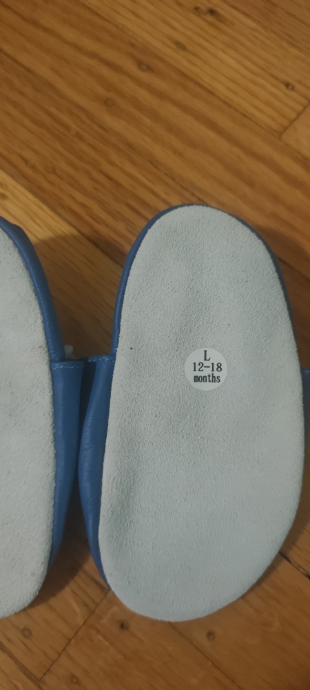 Baby shoes 🏈 image indicator(2)