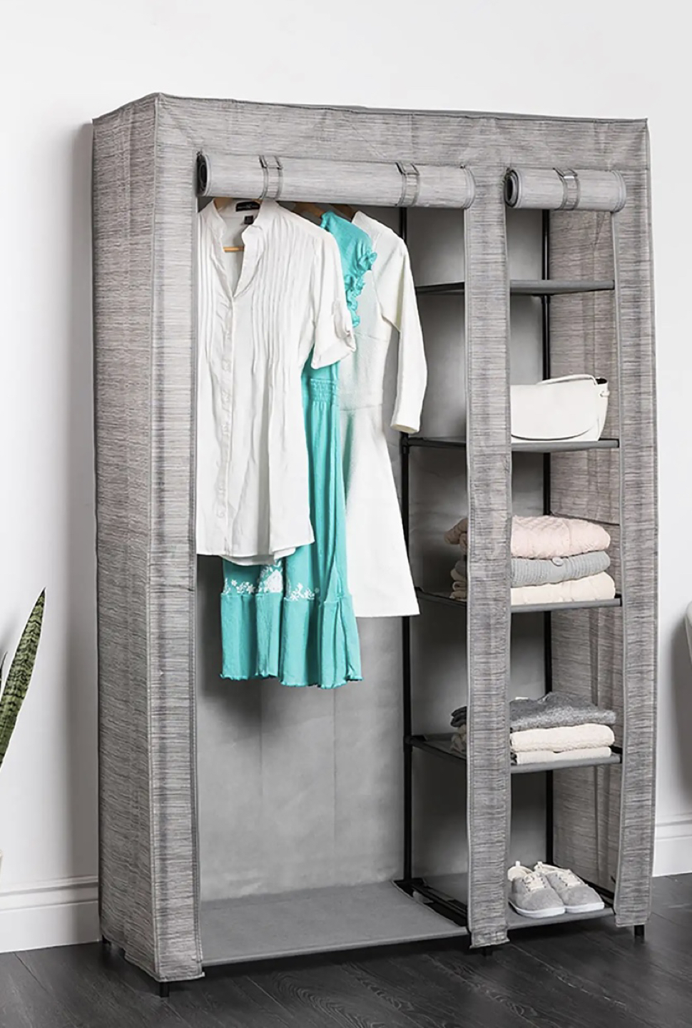Closets/Wardrobe - photo 2