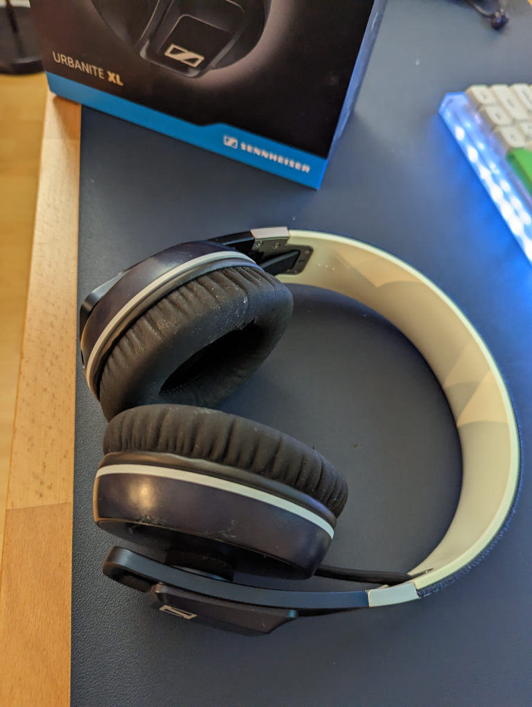 Sennheiser Urbanite XL over ear headphones - photo 2