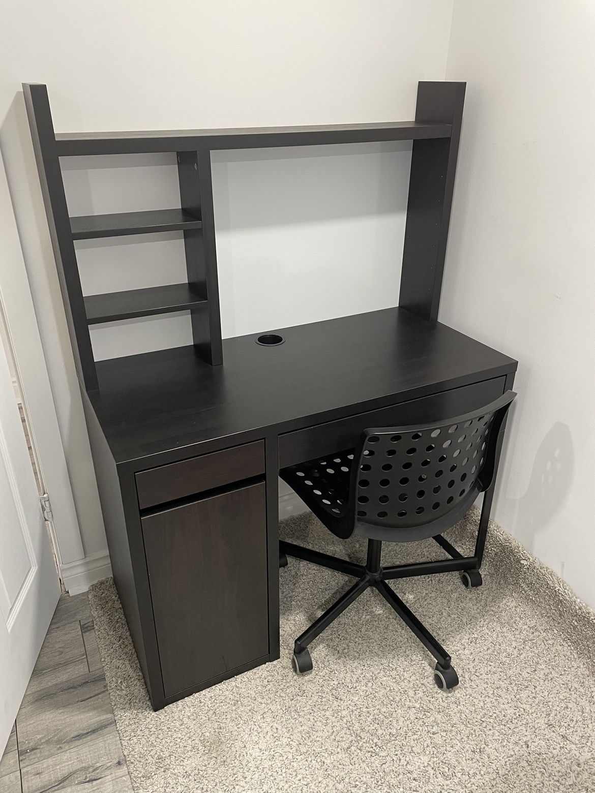 Full assembly plus chair