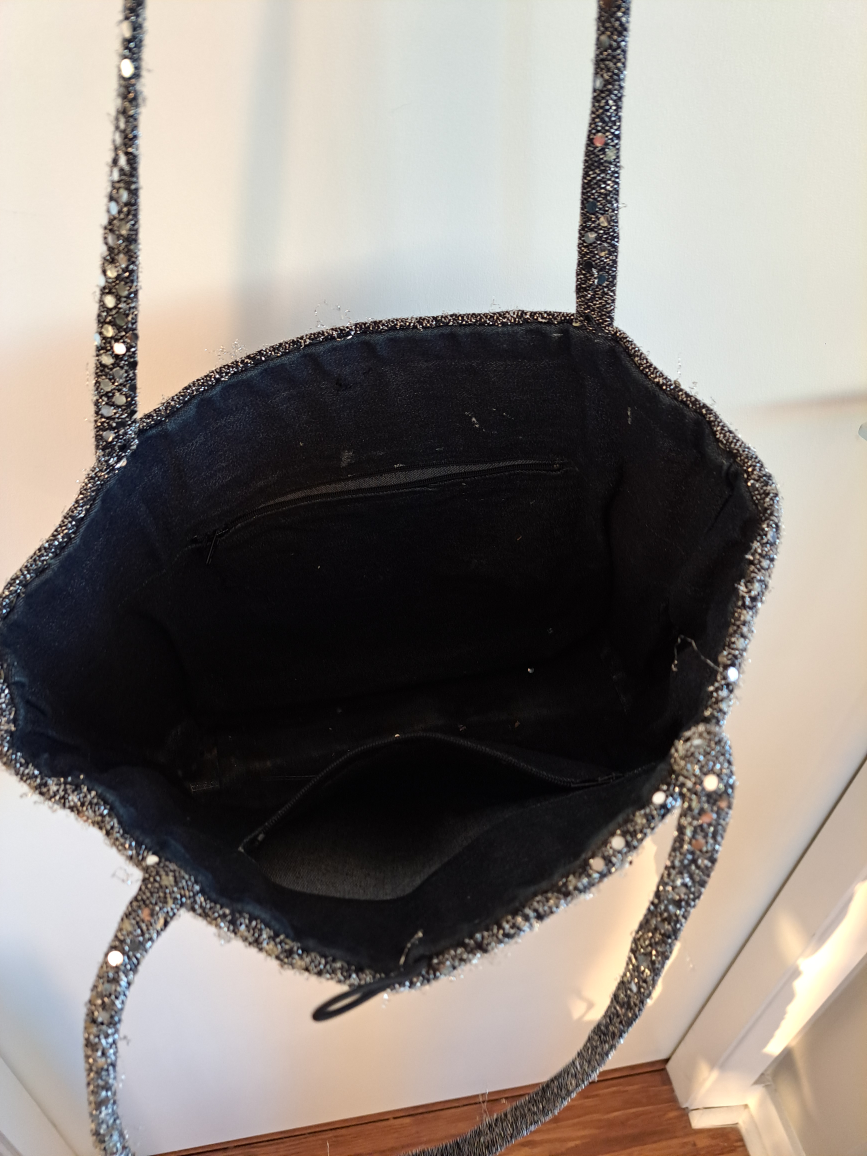 glitzy silver tote bag 🥕 image indicator(2)