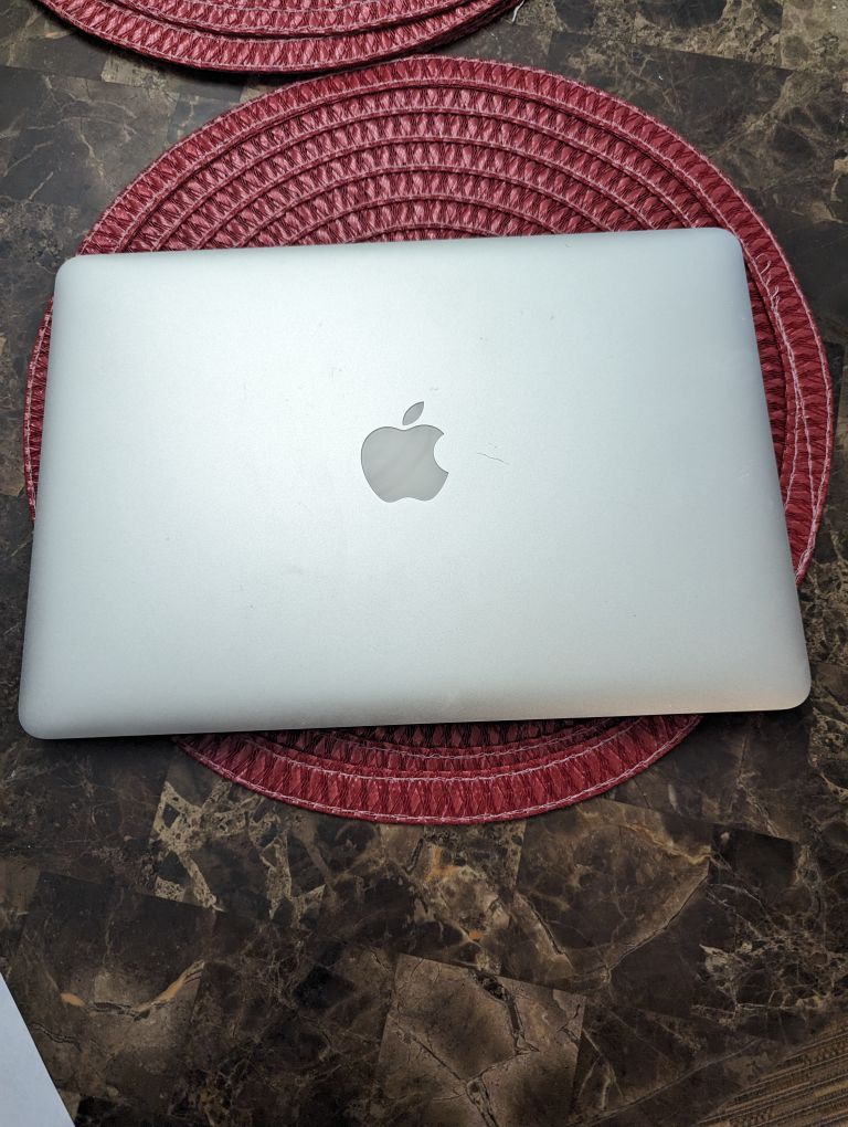MacBook Air 7.2 2018