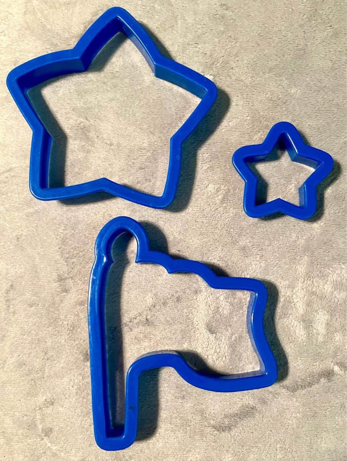 WILTON COOKIE CUTTERS (60 pieces) image indicator(5)