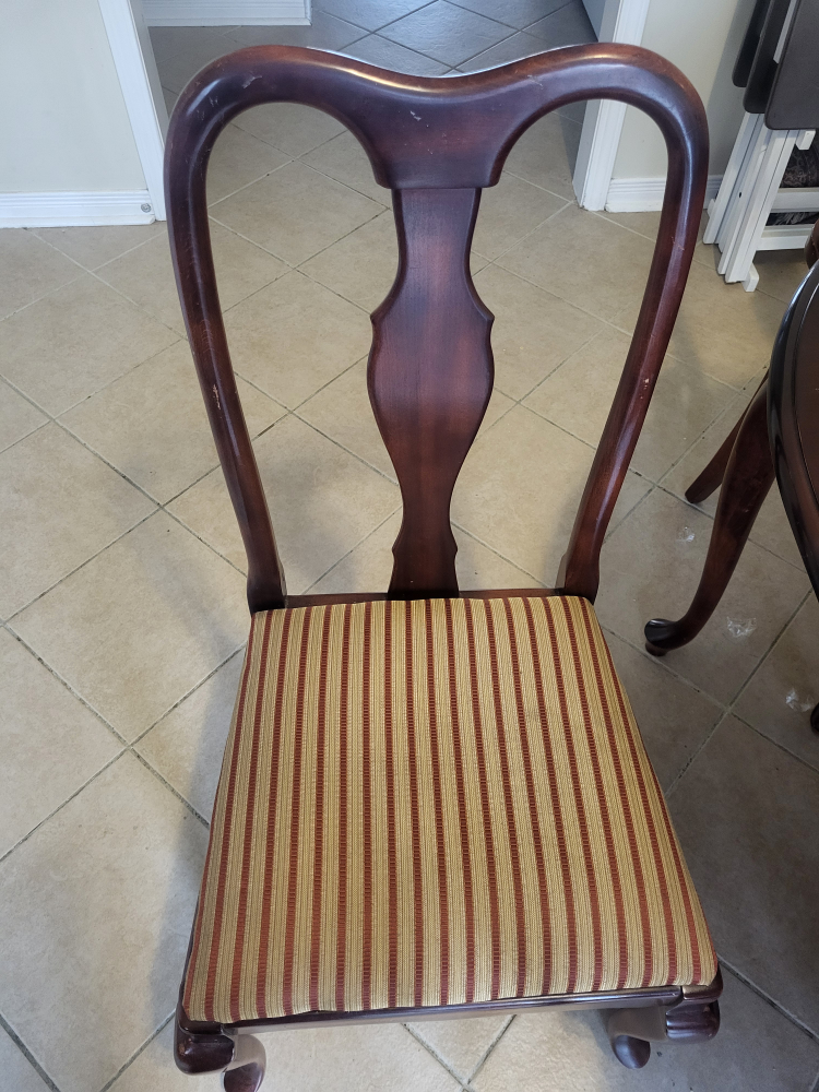 Dining table - photo 3