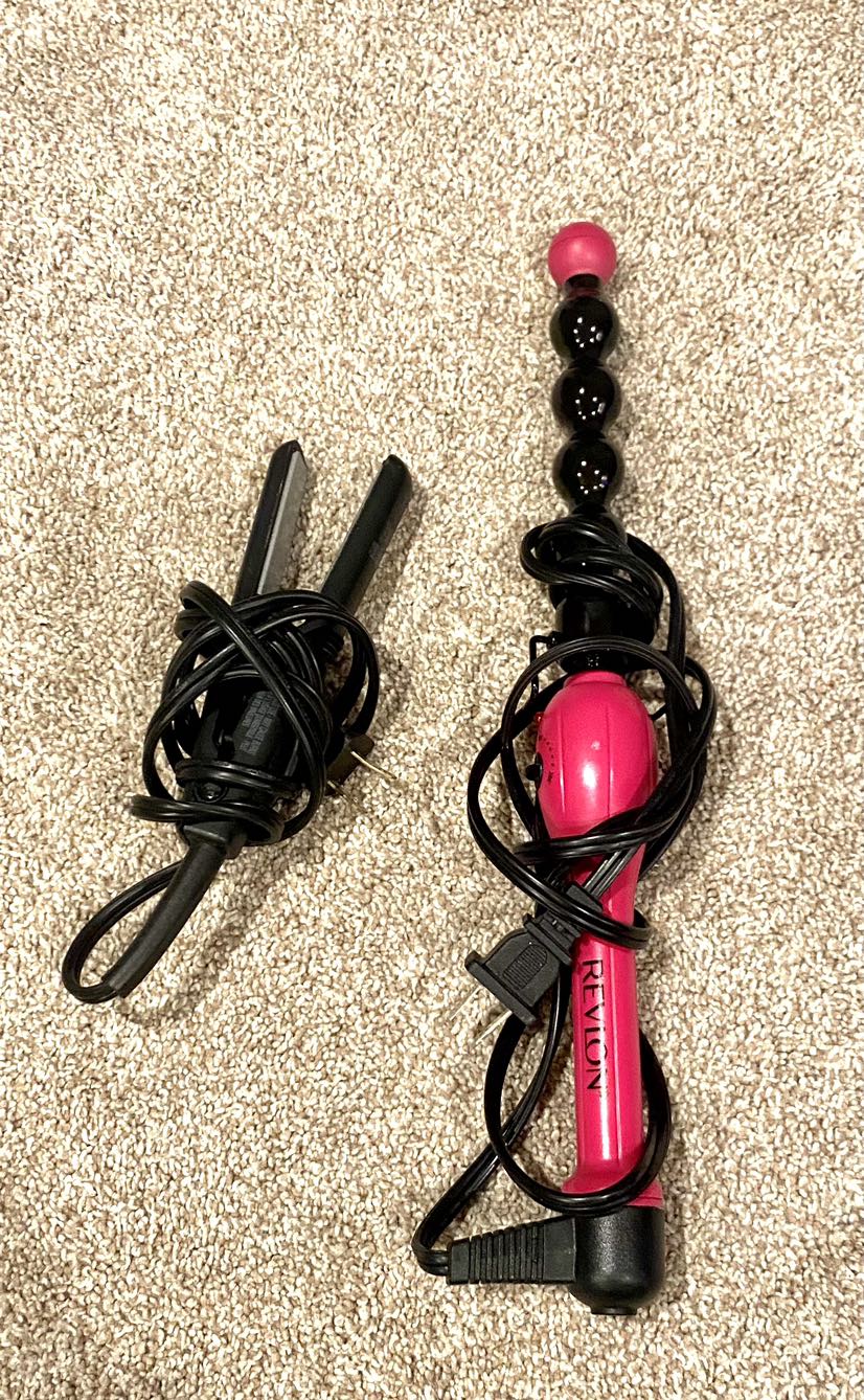 To go Hair Straightener + Hair Curler thumbnail