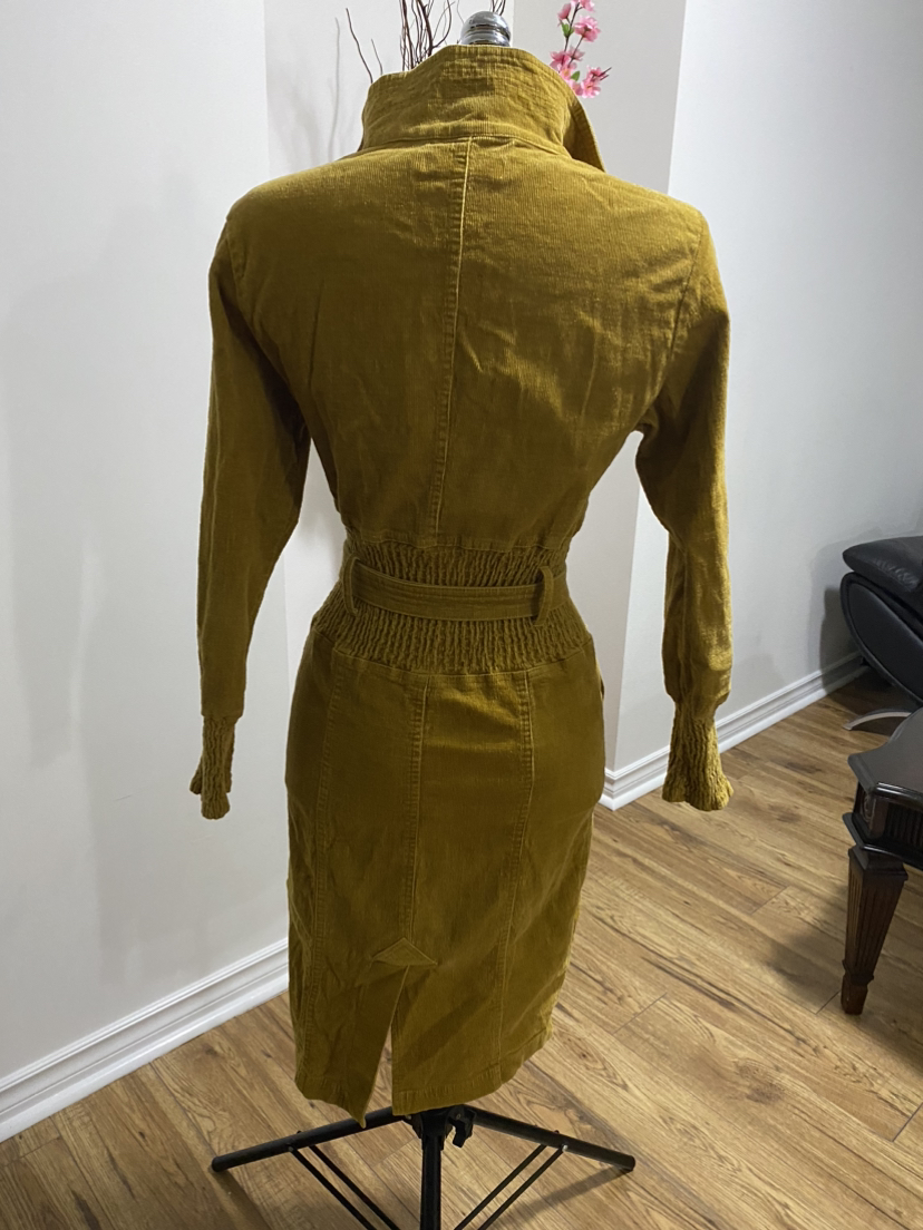 Cute Velvet dress . Excellent condition. Size S - photo 4