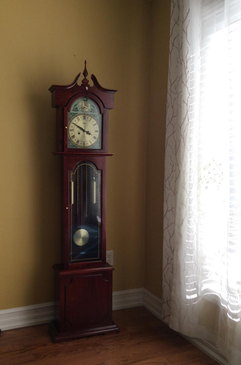 Vintage Grandfather Clock thumbnail
