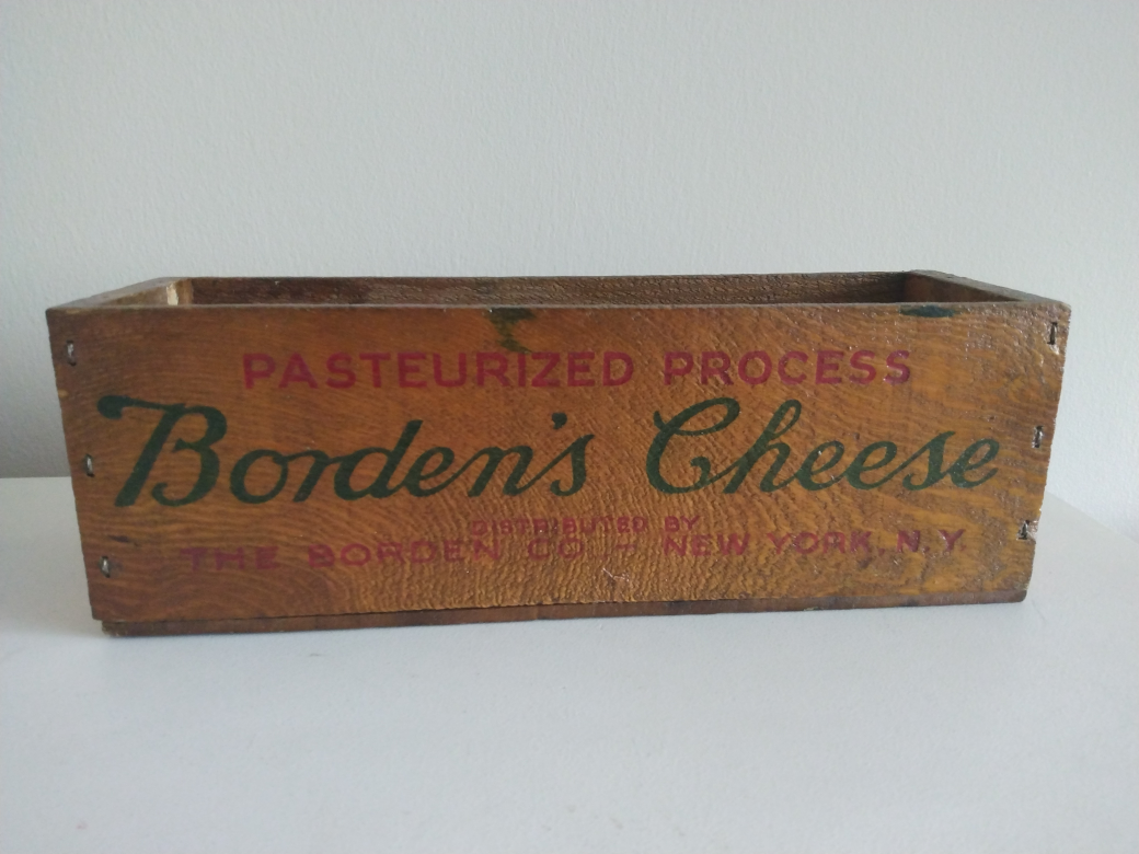 Borden's wooden cheese box thumbnail