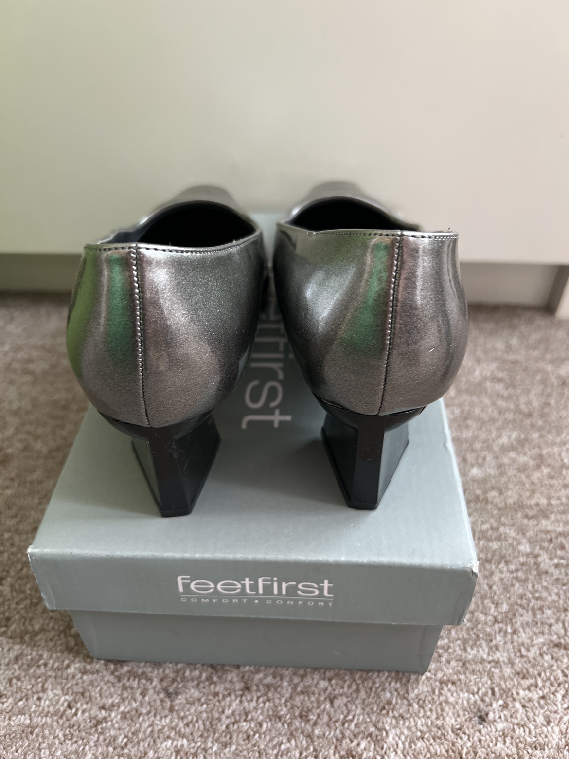 Women’s heels - grey image indicator(3)