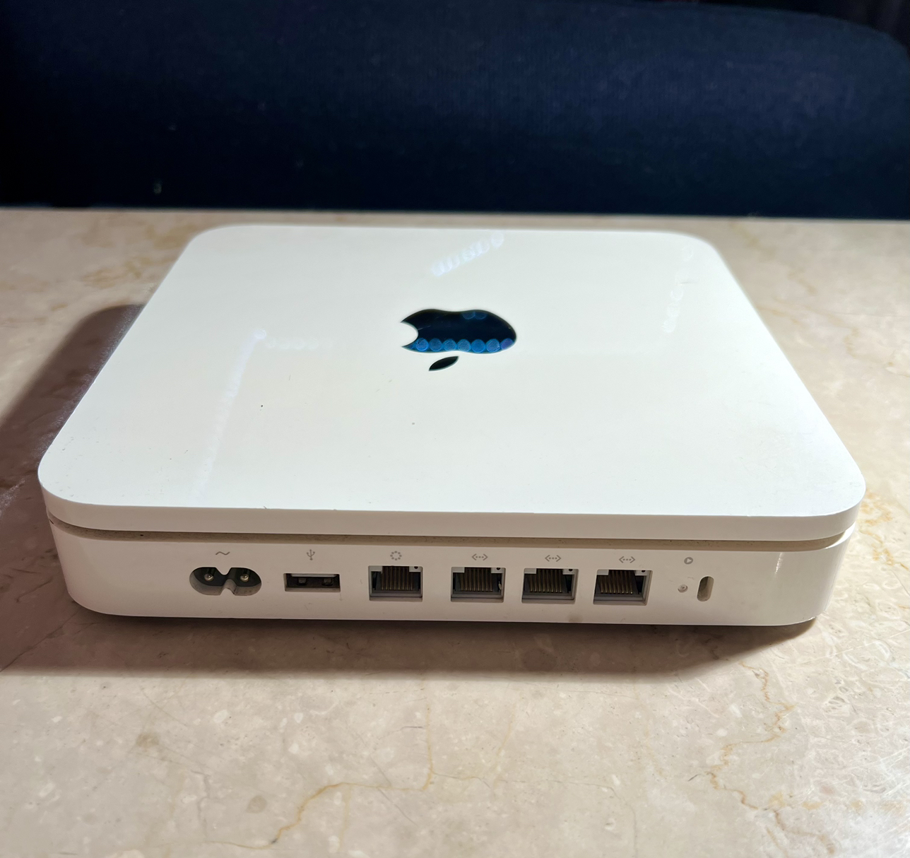 AirPort Time Capsule 1 (EUC) image indicator(4)