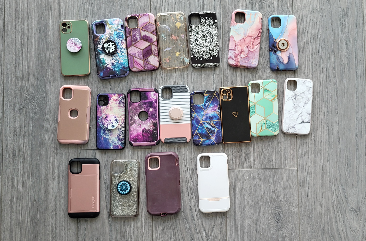 iPhone 11 Cases thumbnail