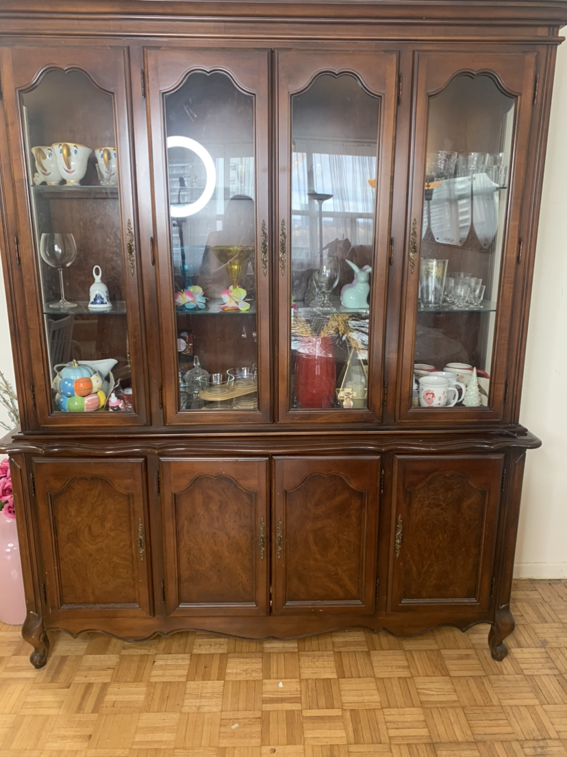 Moving sale- dining room hutch - photo 2