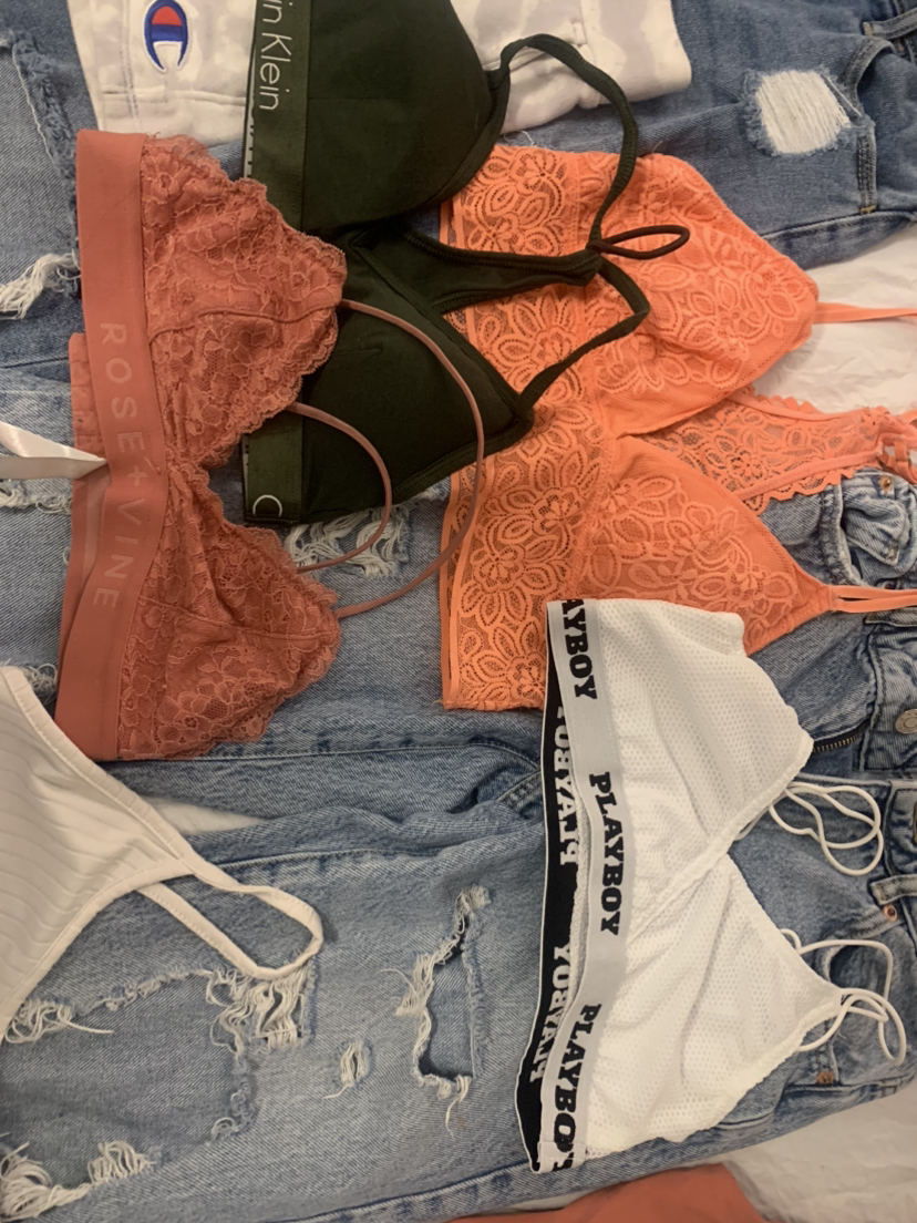 Orange an yellow lot XS-SM. 20+ items all for one low price image indicator(6)