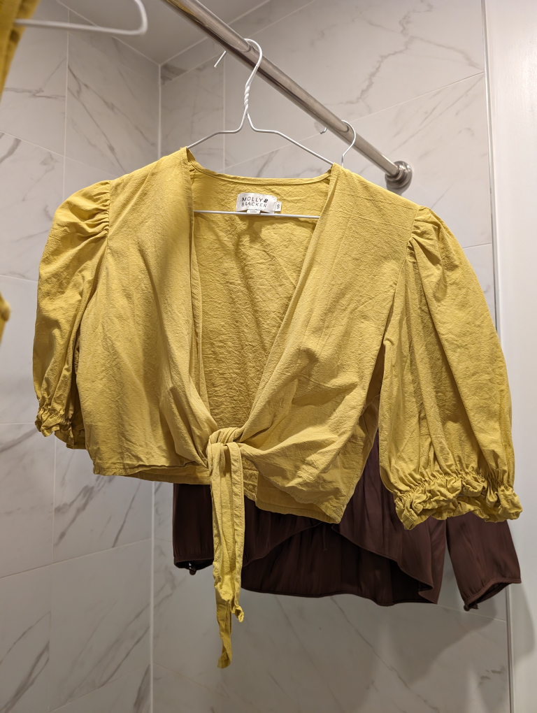 size xs/s ✨ LUXE bundle of tops ✨ image indicator(3)