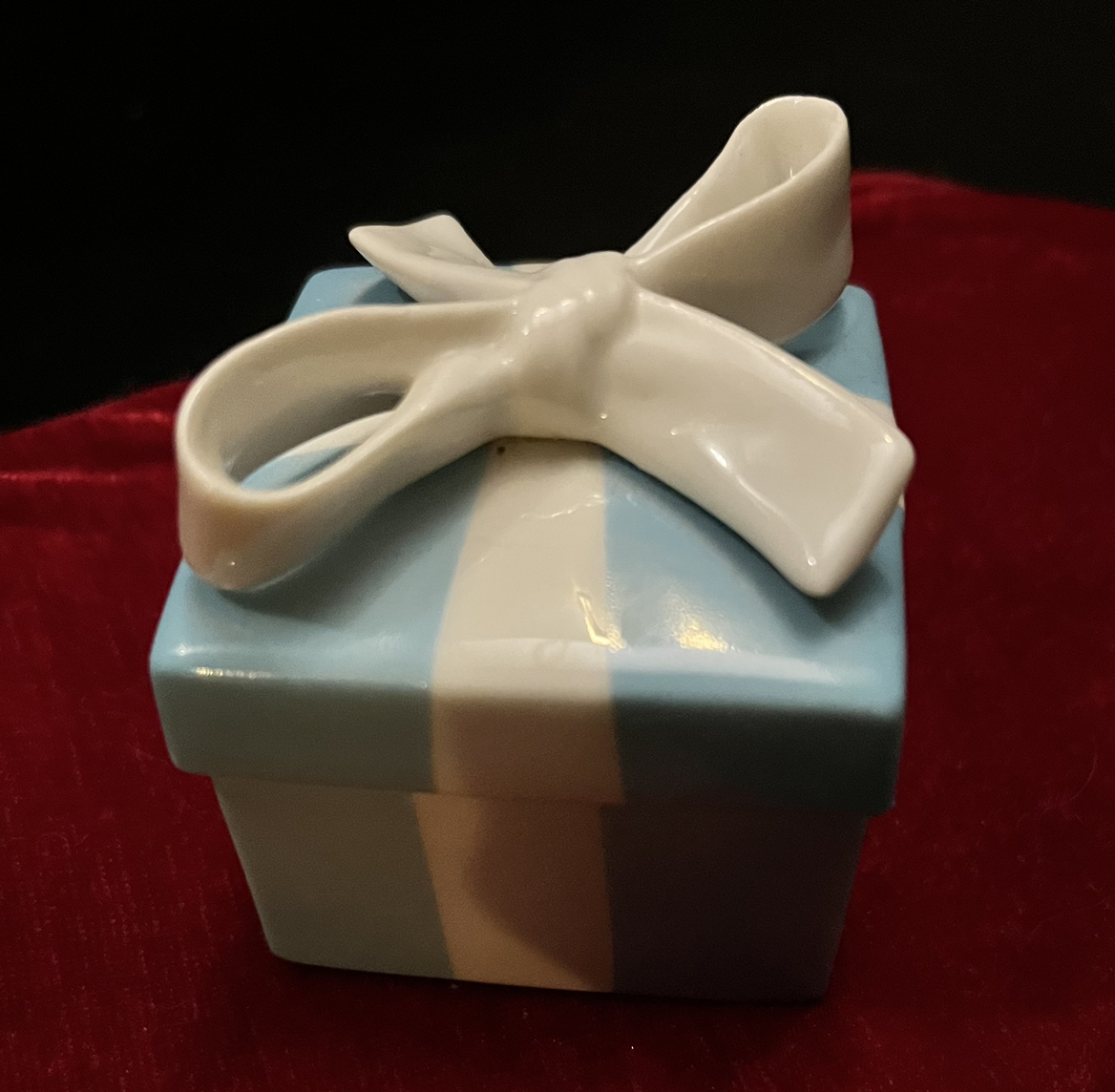 🥕Authentic Vintage Tiffany Ring Box image indicator(4)