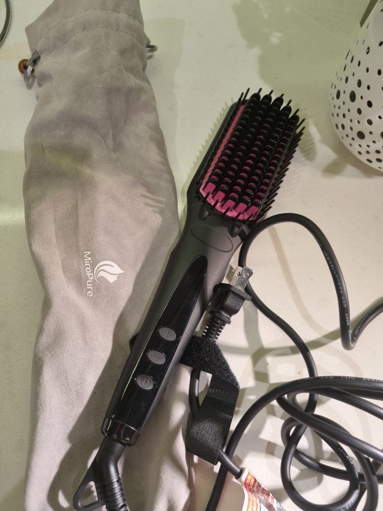 Hair straightener brush thumbnail
