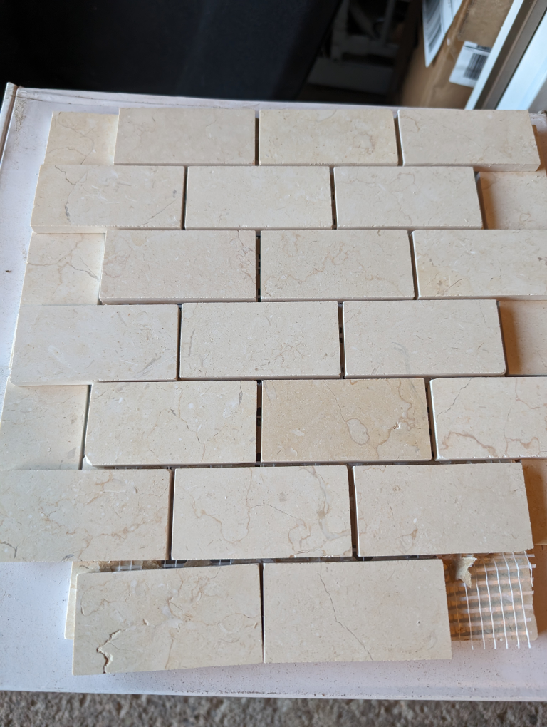 Tile/backsplash for sale thumbnail