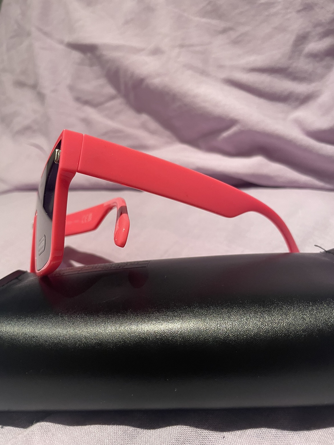 BNWT Bubblegum Pink Sunglasses - photo 2
