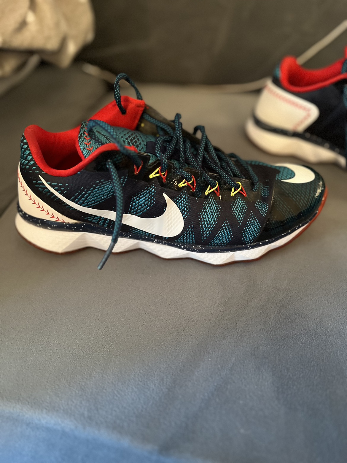 Calvin Johnson Nikes size: 9.5 - photo 2