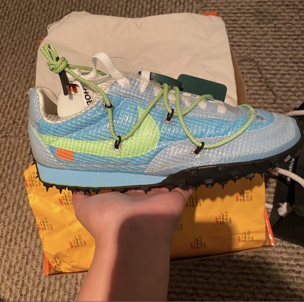 Nike off-white waffle racer image indicator(2)