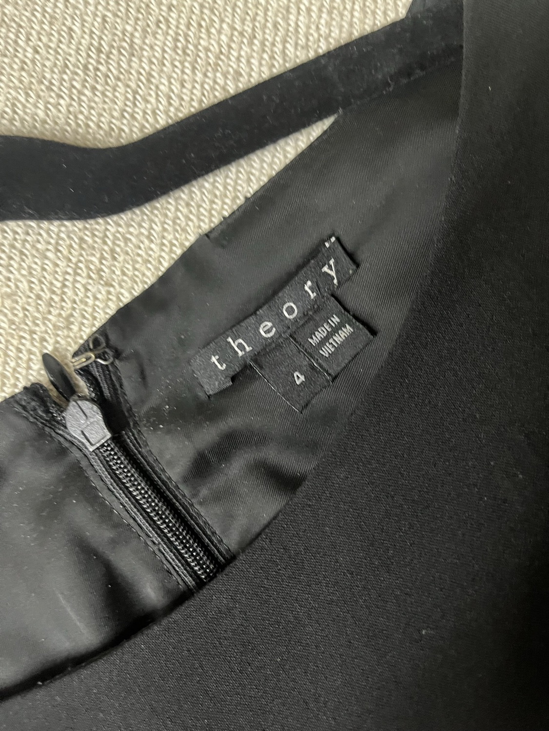 Theory Sheath Dress In Sevona Stretch Wool (size 4) - photo 3