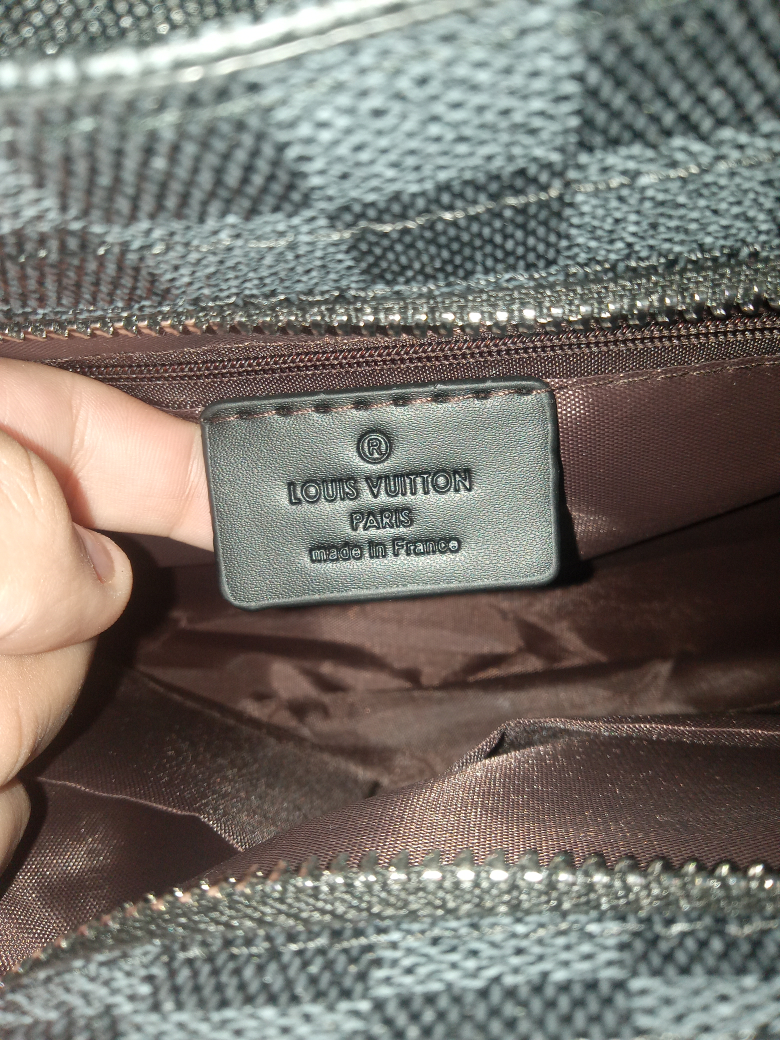 Louis Vuitton Side Bag - photo 5