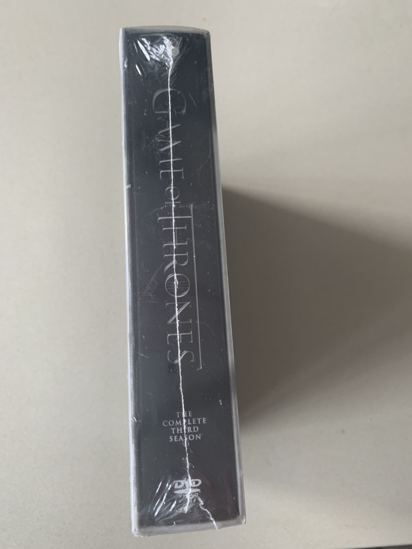 BNIB sealed season 3 of Game of Thrones DVD set 🥕 image indicator(3)