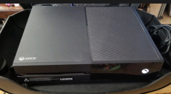 Xbox One 500gb with 1 controller - photo 2
