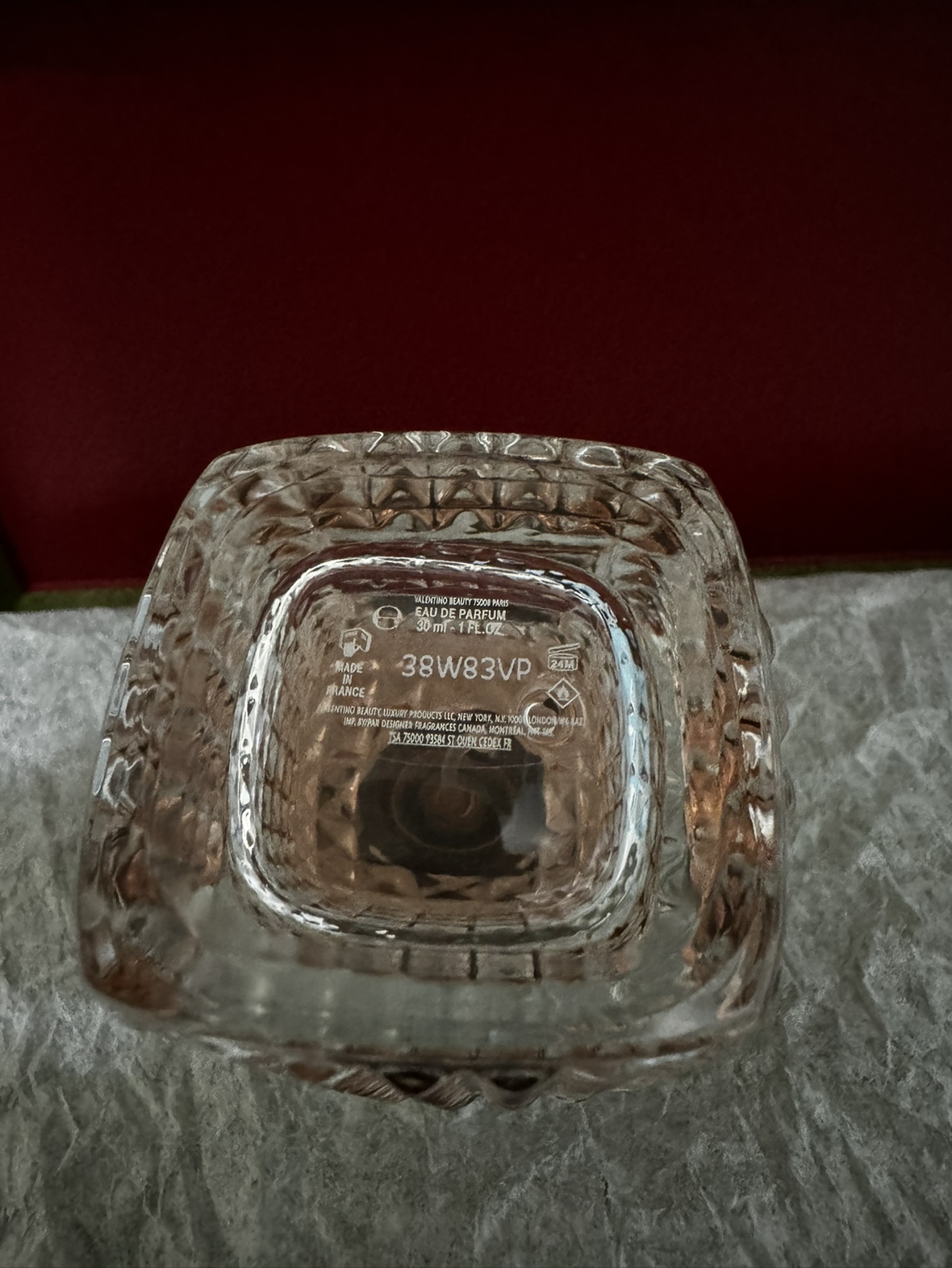 Valentino Born in Roma Perfume -30 ml (No box) image indicator(2)