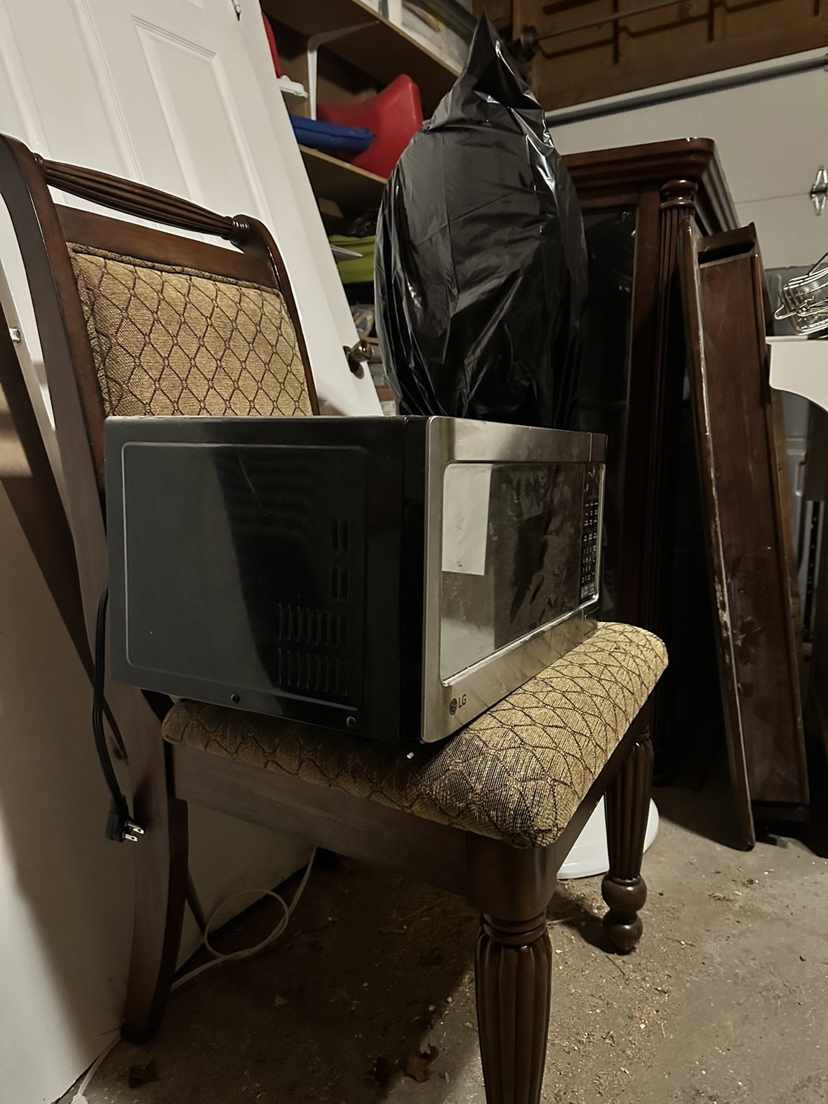Microwave - photo 2