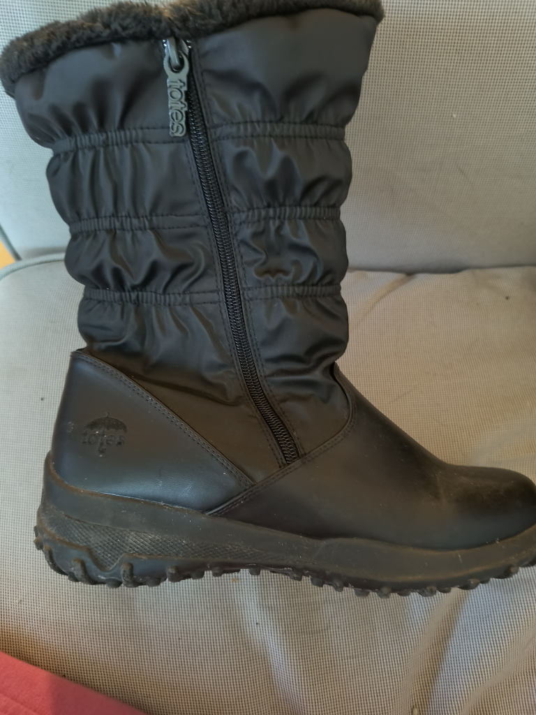 totes Madina women's winter boots - photo 3